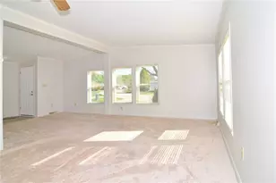 131 Little Pond Rd, South Kingstown, RI 02879 - Photo 4