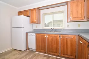 131 Little Pond Rd, South Kingstown, RI 02879 - Photo 8