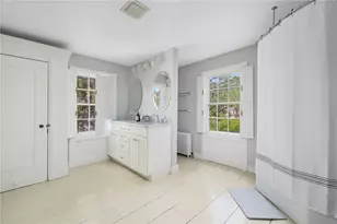 24 Barney St, Newport, RI 02840 - Photo 32