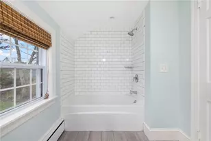 33 Melrose Ave, Barrington, RI 02806 - Photo 22