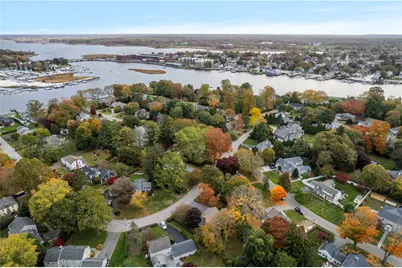 33 Melrose Avenue, Barrington, RI 02806 - Photo 6