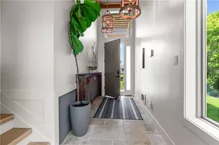 82 Ellery Rd, Newport, RI 02840 - Photo 4