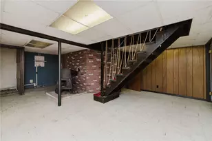 17 Whitaker Ave, East Providence, RI 02916 - Photo 30