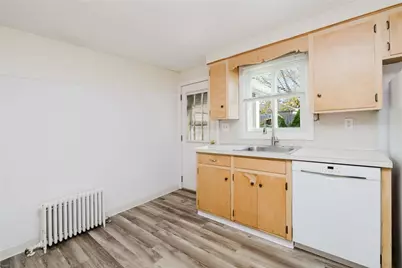 17 Whitaker Avenue, East Providence, RI 02916 - Photo 12