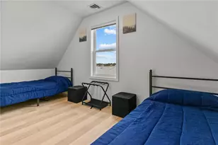 825 Hope St, Bristol, RI 02809 - Photo 14