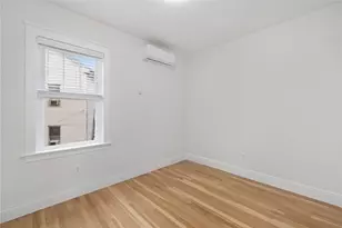 54 Sutton St, Providence, RI 02903 - Photo 14