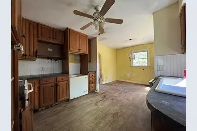 126 Alton Bradford Road, Hopkinton, RI 02808 - Photo 4