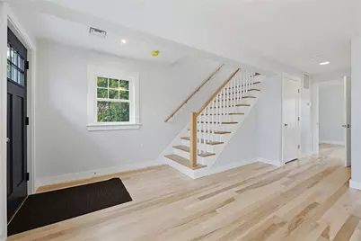 33 Jefferson Avenue, East Providence, RI 02915 - Photo 4