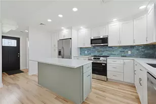 33 Jefferson Ave, East Providence, RI 02915 - Photo 12