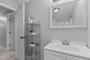 66 Girard Ave, Newport, RI 02840 - Photo 12