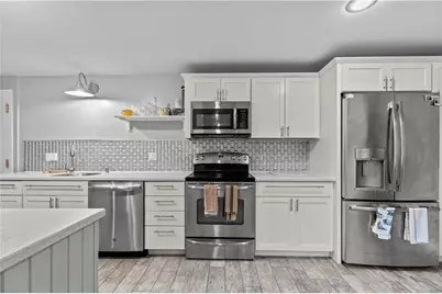 66 Girard Avenue #114, Newport, RI 02840 - Photo 6