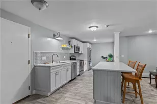 66 Girard Ave, Newport, RI 02840 - Photo 2