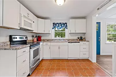 76 South River Drive, Narragansett, RI 02882 - Photo 4