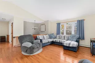 8 Dorr St, Cumberland, RI 02864 - Photo 4