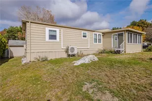 24 Sherwood Valley Ln, Coventry, RI 02816 - Photo 16