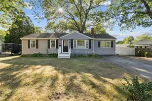 21 Lake Dr, North Kingstown, RI 02852 - Photo 38