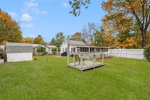 375 Namquid Dr, Warwick, RI 02886 - Photo 24