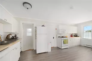 27 Barney St, Warren, RI 02885 - Photo 32