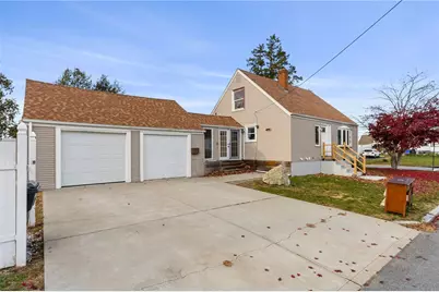 56 Irving Avenue, East Providence, RI 02914 - Photo 2