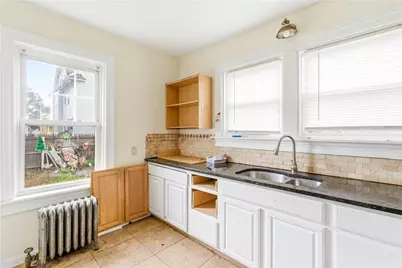 303 Narragansett Street, Cranston, RI 02905 - Photo 18