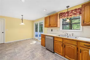 341 Sumner Ave, Warwick, RI 02888 - Photo 16