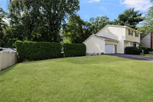 341 Sumner Ave, Warwick, RI 02888 - Photo 4