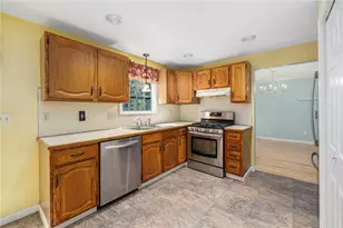 341 Sumner Ave, Warwick, RI 02888 - Photo 18