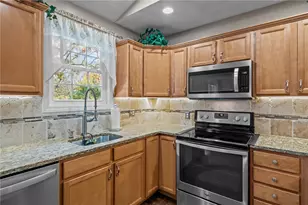 6 Emerson Ct, West Warwick, RI 02893 - Photo 16