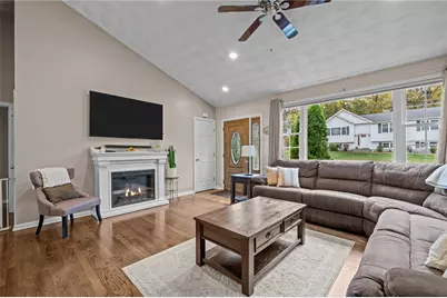 6 Emerson Court, West Warwick, RI 02893 - Photo 8