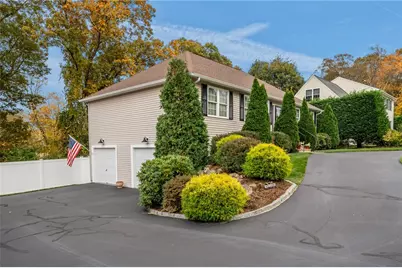 6 Emerson Court, West Warwick, RI 02893 - Photo 4