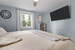 16 Flynn Ave, Cranston, RI 02920 - Photo 18