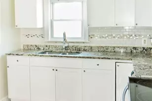 95 Elwyn St, Cranston, RI 02920 - Photo 10