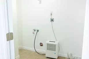 95 Elwyn St, Cranston, RI 02920 - Photo 30