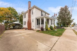 51 7th St, East Providence, RI 02914 - Photo 4