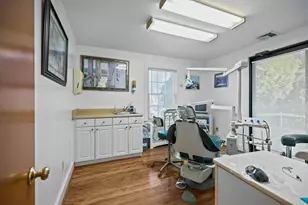 74 Valley Rd, Middletown, RI 02842 - Photo 20