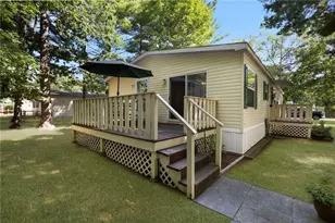 8 King Philip Rd, Coventry, RI 02816 - Photo 2