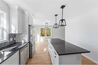 4 Teresa Ann Crossing, West Warwick, RI 02893 - Photo 8