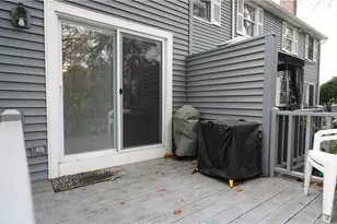 64 Mechanic St, Attleboro, MA 02703 - Photo 10