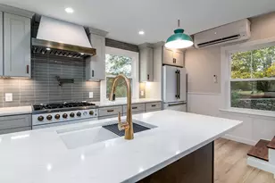 612 Warwick Neck Ave, Warwick, RI 02889 - Photo 8