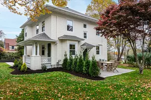 612 Warwick Neck Ave, Warwick, RI 02889 - Photo 4