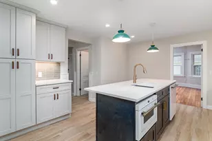 612 Warwick Neck Ave, Warwick, RI 02889 - Photo 10