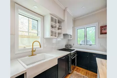 461 Spring Street, Newport, RI 02840 - Photo 6