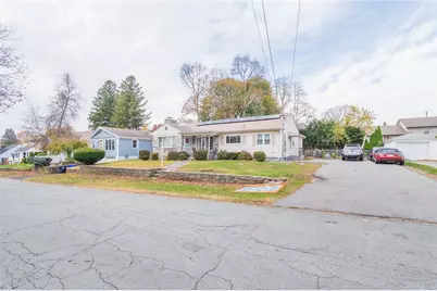 9 Farnum Avenue, North Providence, RI 02911 - Photo 2