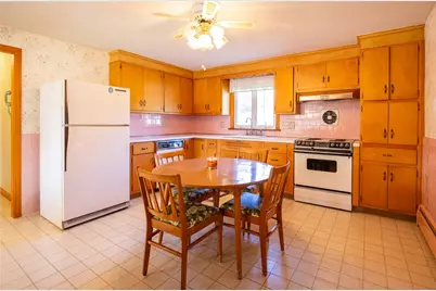 51 E Bel Air Road, Cranston, RI 02920 - Photo 6