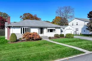 51 E Bel Air Rd, Cranston, RI 02920 - Photo 2