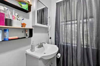 132 Atlantic Avenue, Providence, RI 02907 - Photo 18