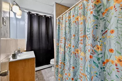 132 Atlantic Avenue, Providence, RI 02907 - Photo 32