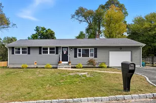 52 Glen Dr, West Warwick, RI 02893 - Photo 1