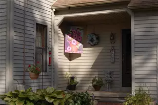 60 Trout Brook Ln, Scituate, RI 02857 - Photo 2