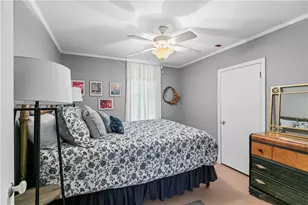 46 Chastellux Ave, Newport, RI 02840 - Photo 24